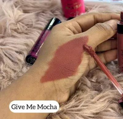 wet n wild lipstick -Give me Mocha